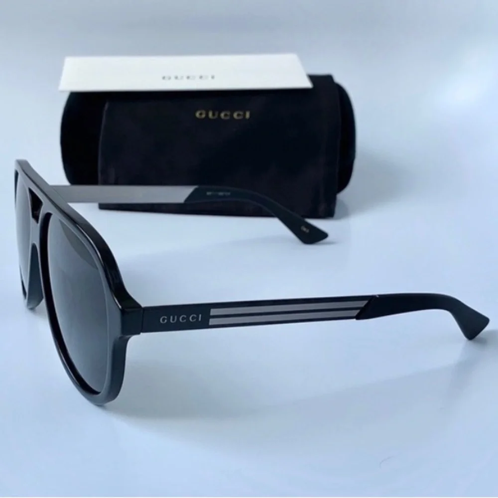Authentic- New - Gucci Men’s Sunglasses GG0688S 001 Black/ Gray